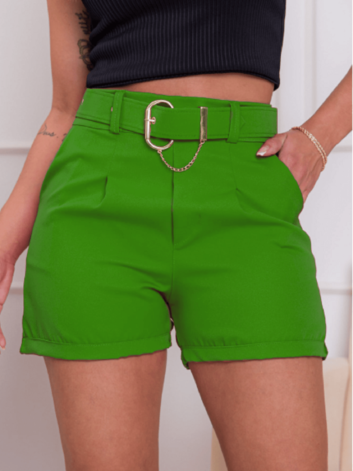 Shorts de alfaiataria (linhão) com cinto removível, bolso na frente